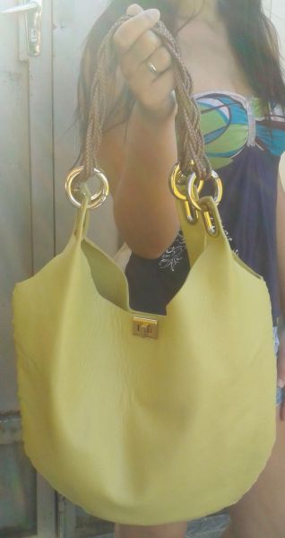 Modelo Marroquina Amarelo Off-light